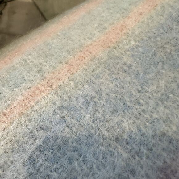 Mohair Wool Blanket 60 X 54 Made in Great Britain. - Picture 5 of 8